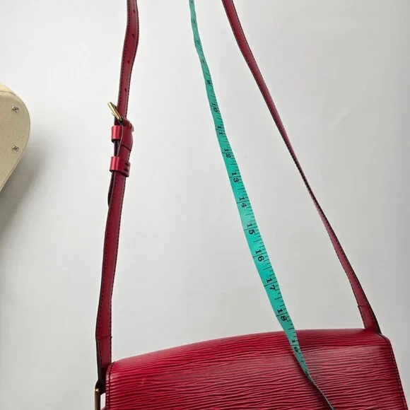 Louis Vuitton Vintage 1987 Red Epi Leather Saint Cloud Shoulder Bag - Picture 16 of 16